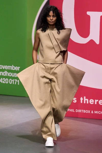 Look 22